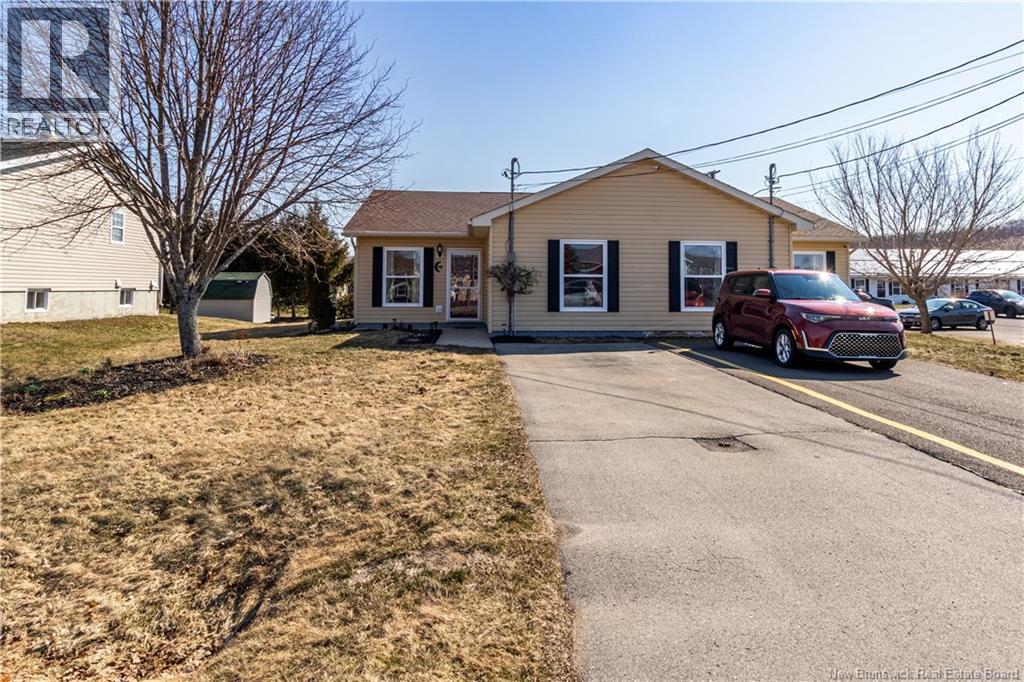 16 IMPERIAL DRIVE - Image 3