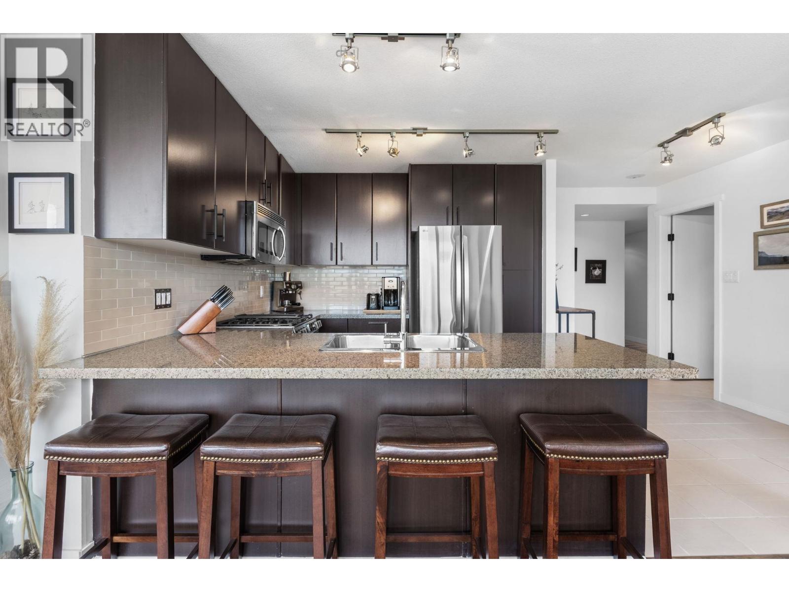 1606 651 NOOTKA WAY, Port Moody