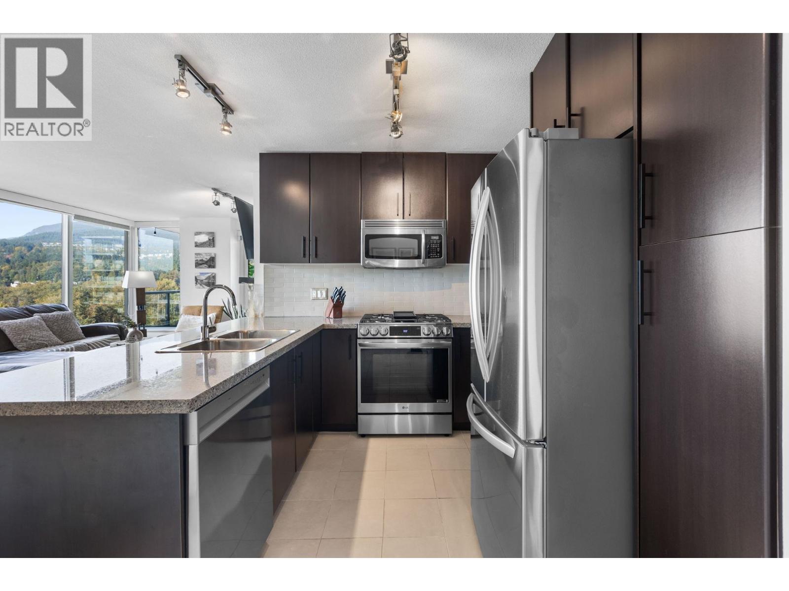 1606 651 NOOTKA WAY, Port Moody