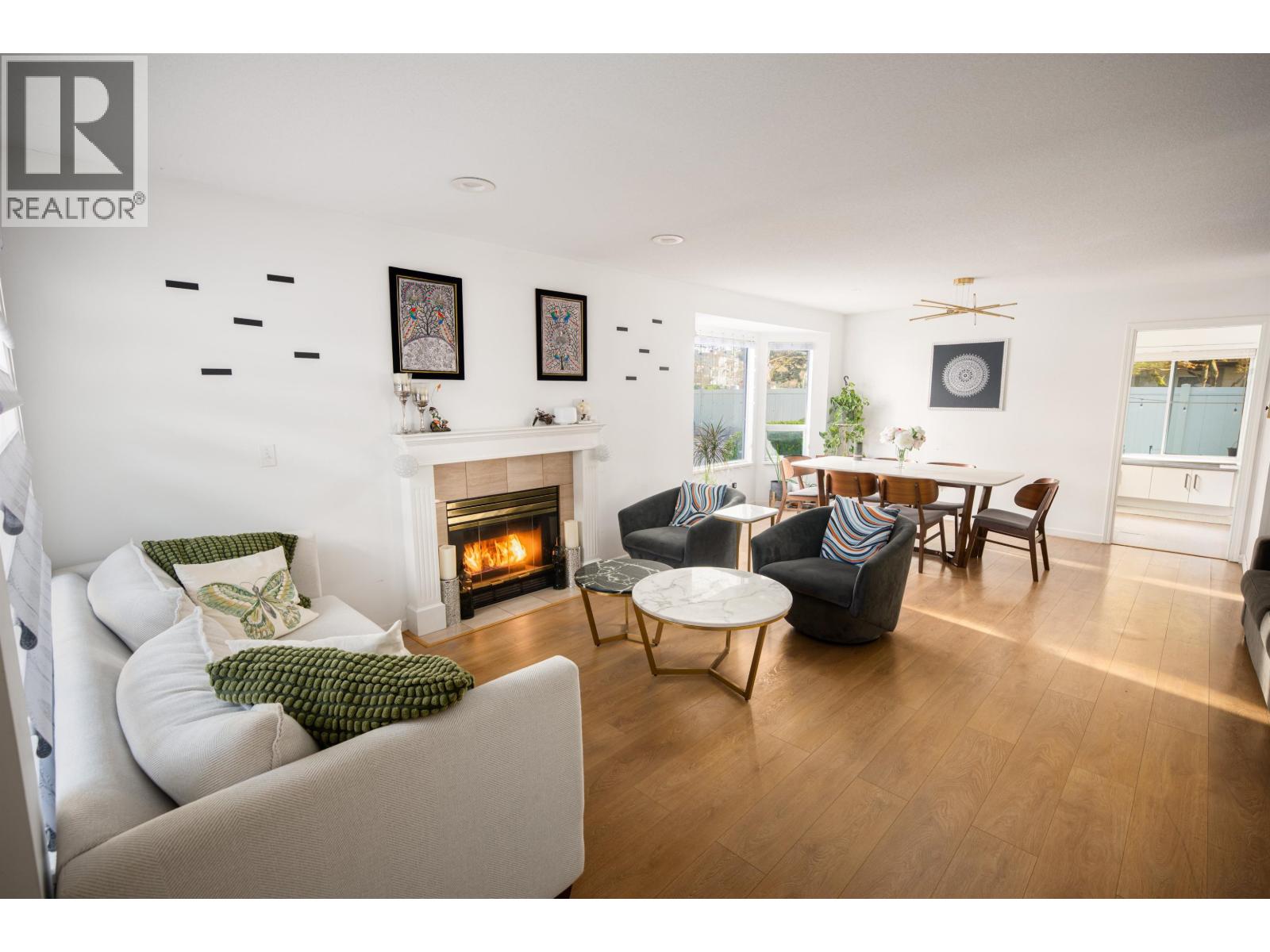 54 8120 GENERAL CURRIE ROAD