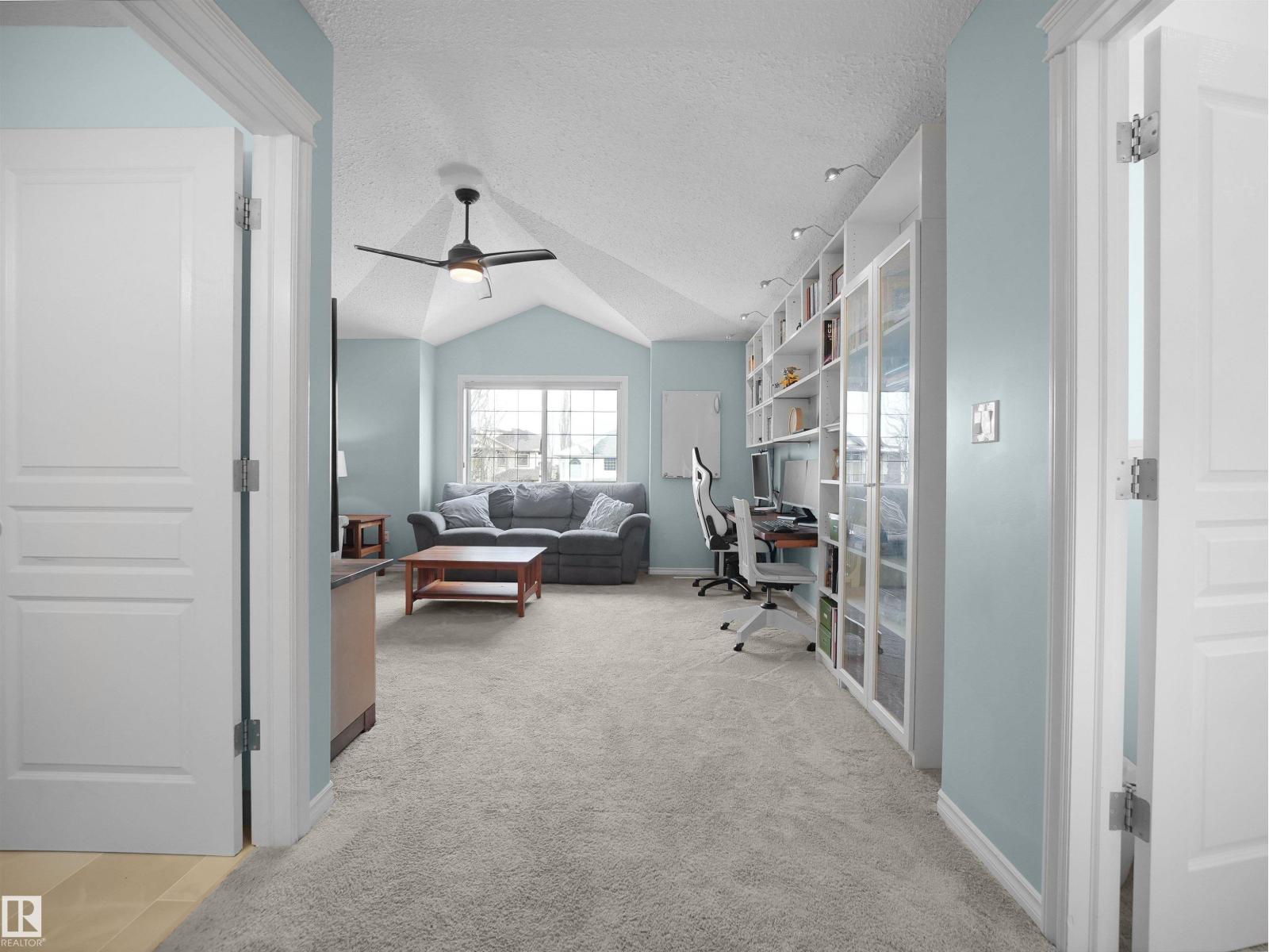 1567 37C AV NW, Edmonton