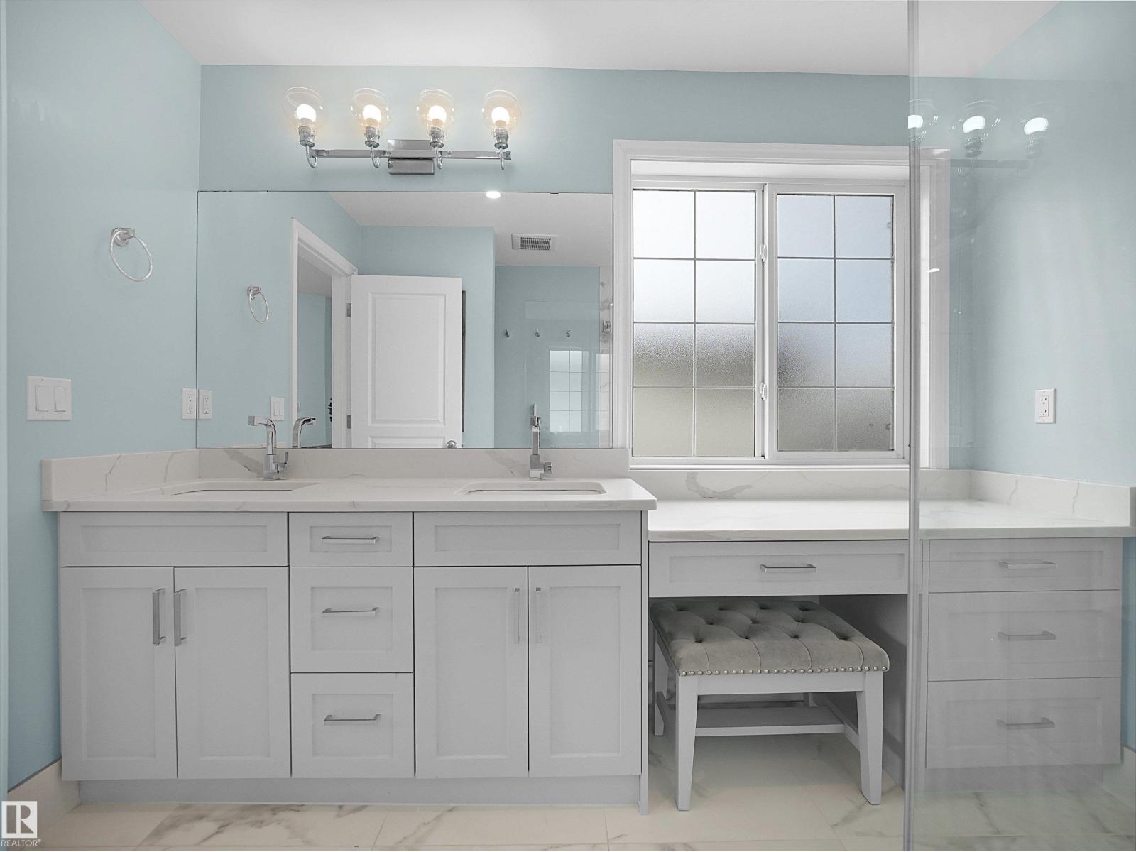 1567 37C AV NW, Edmonton