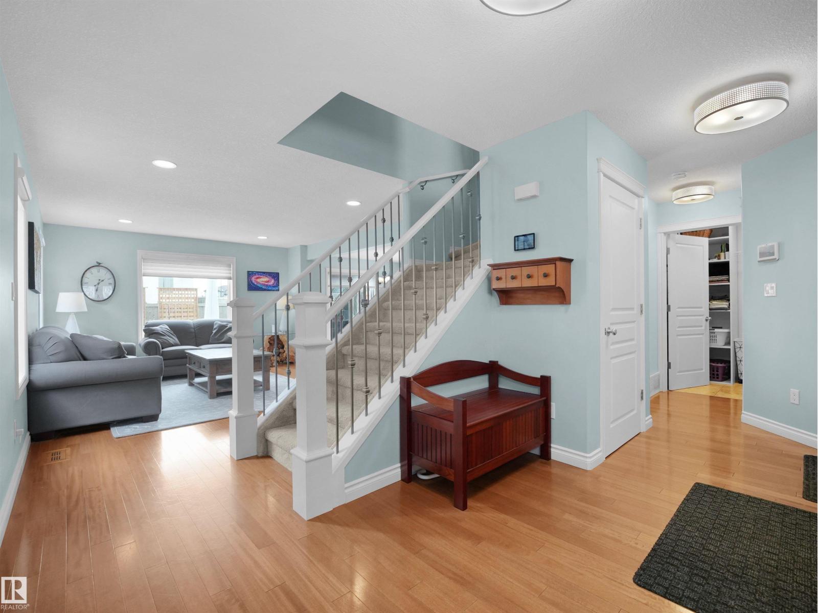 1567 37C AV NW, Edmonton