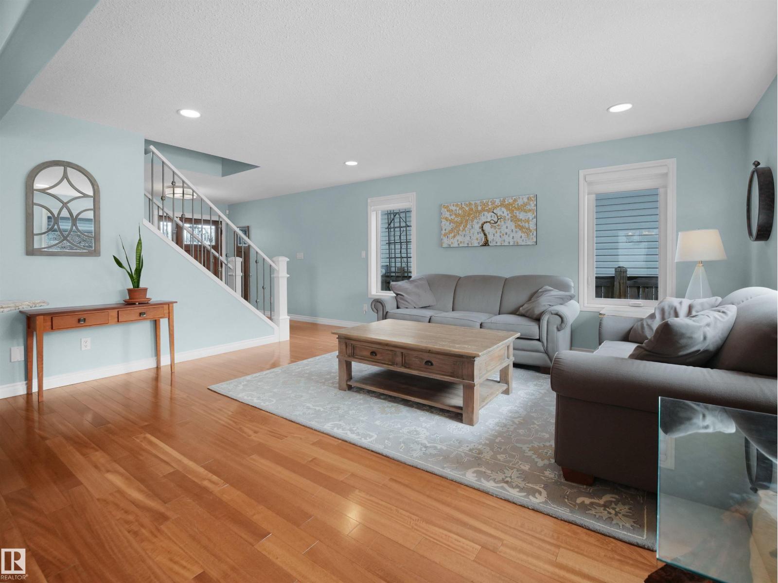 1567 37C AV NW, Edmonton