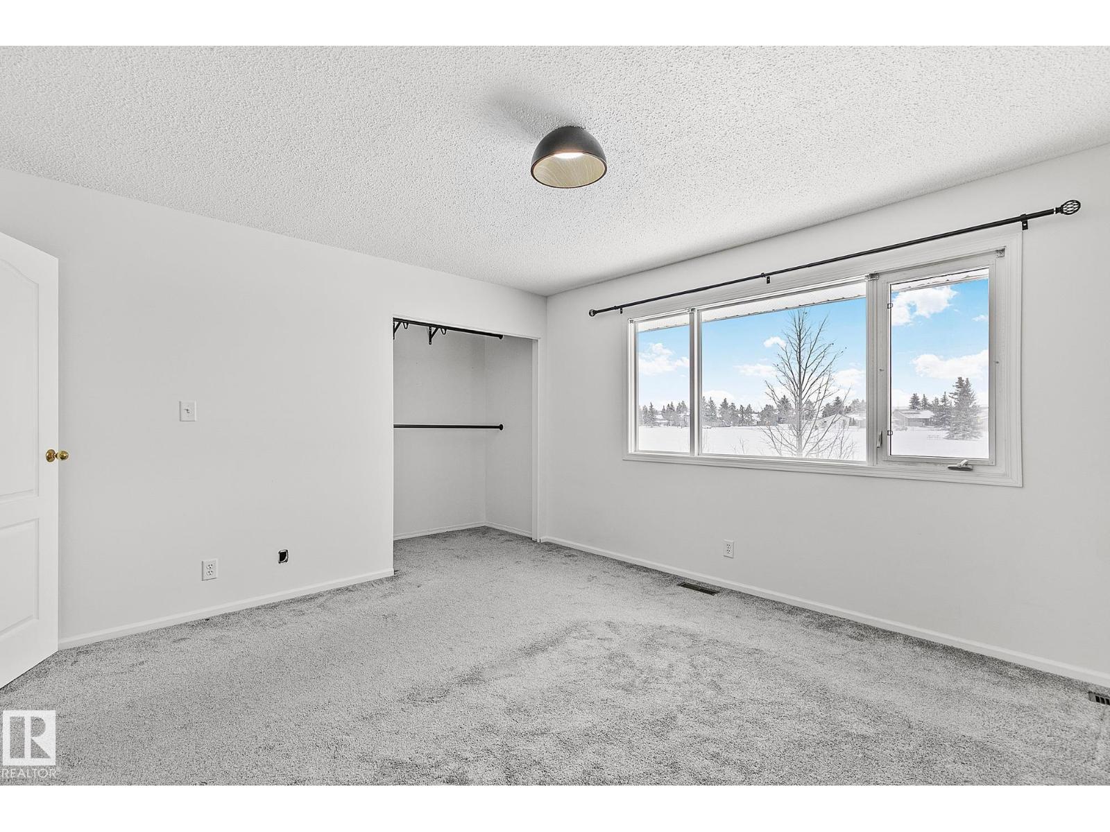 11365 22 AV NW - 14