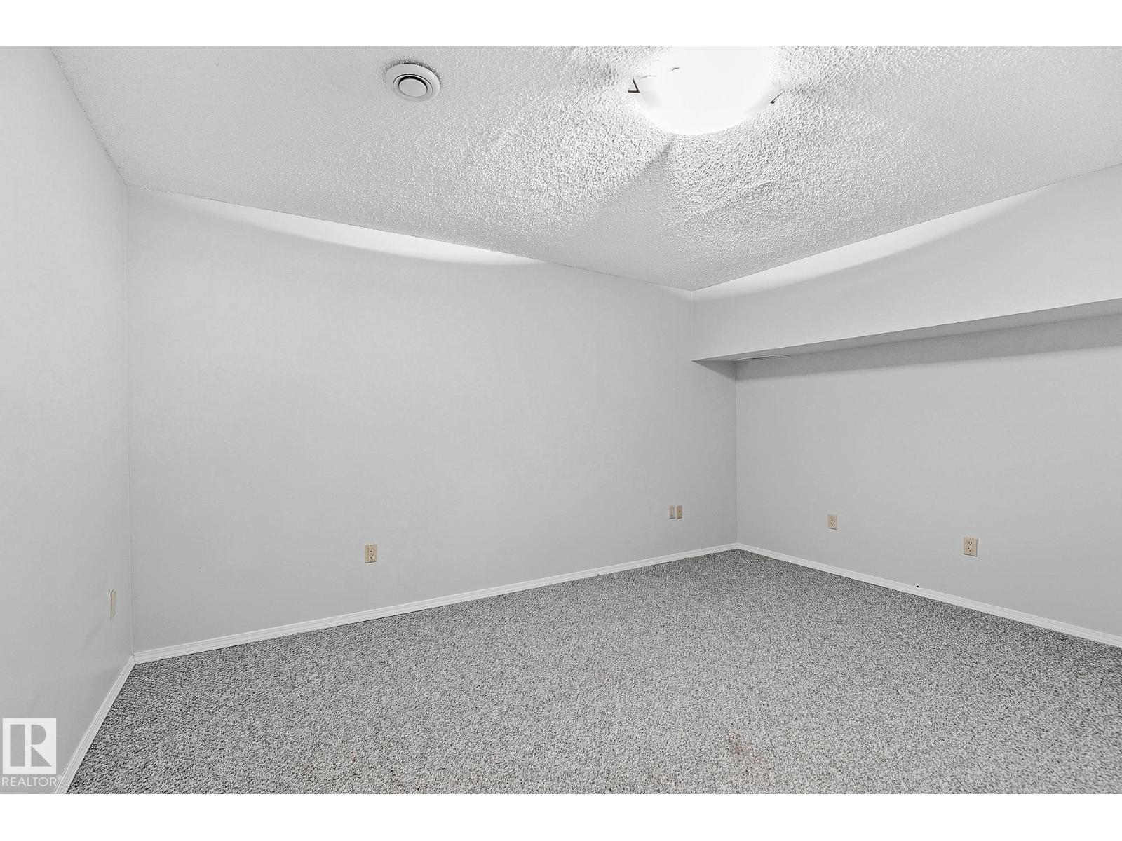 11365 22 AV NW - 21