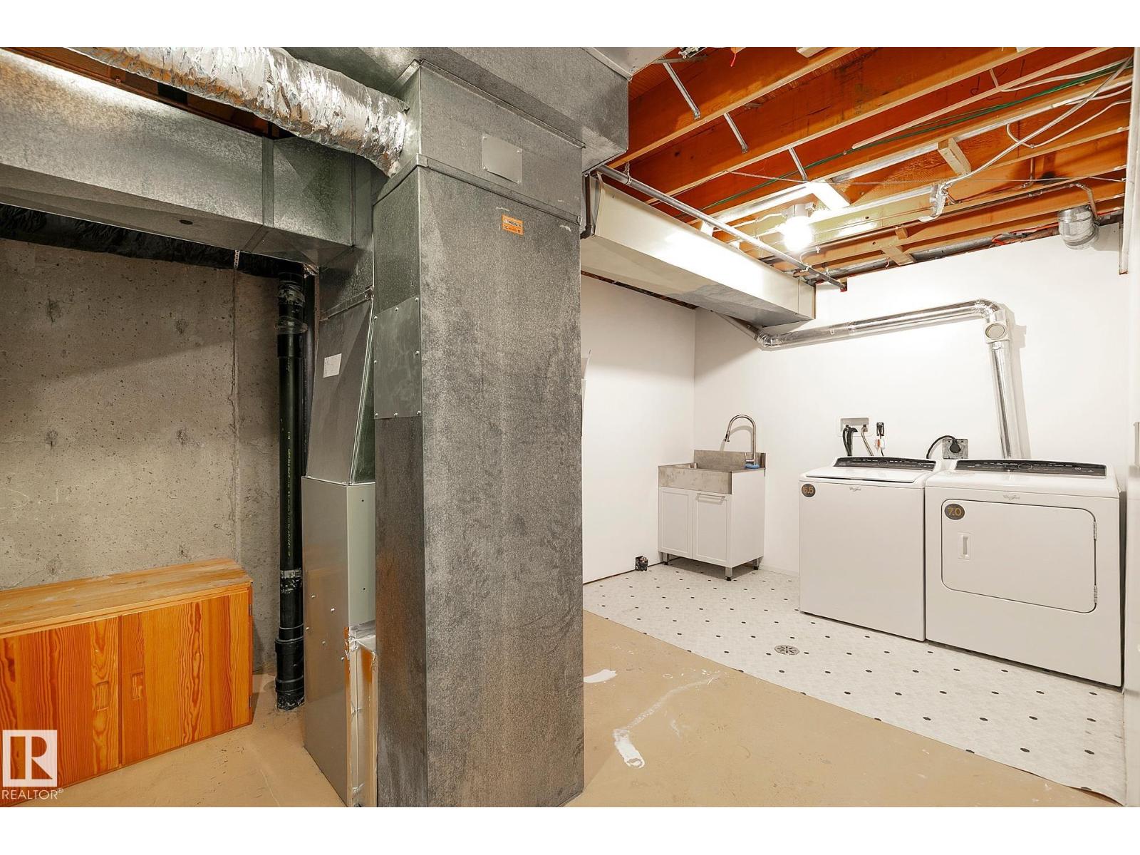 11365 22 AV NW - 24