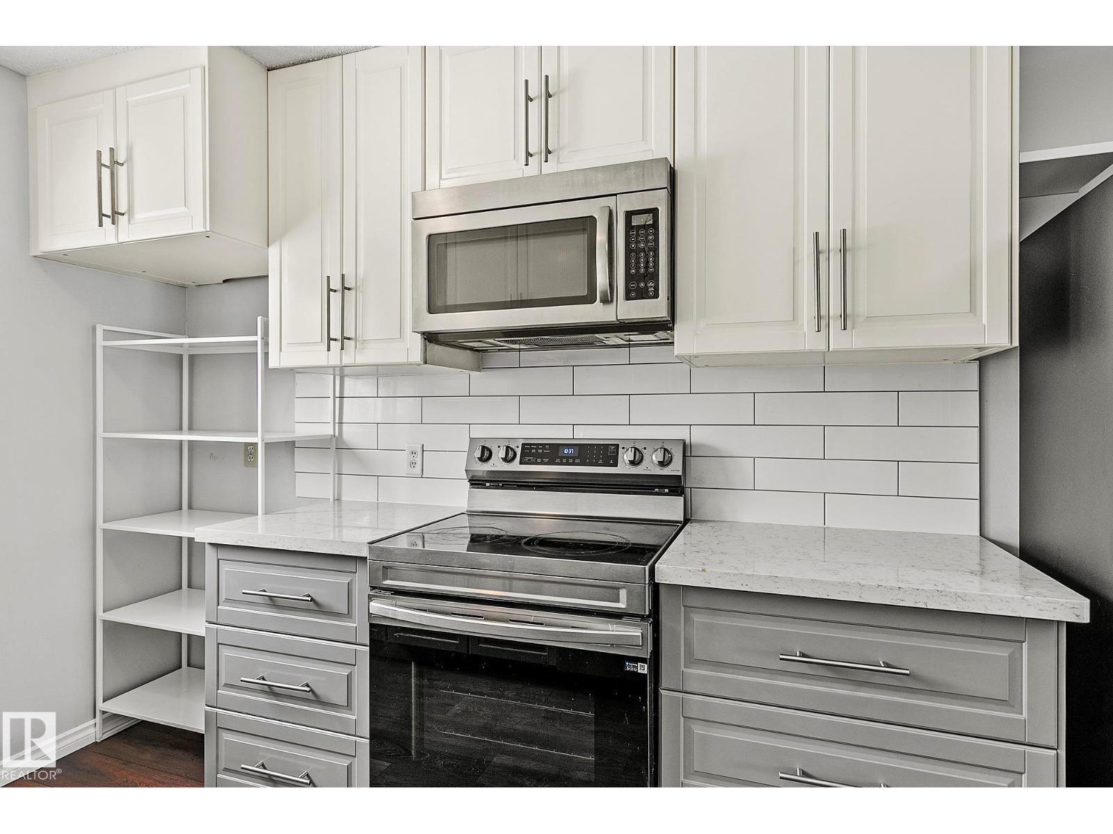 11365 22 AV NW - 6