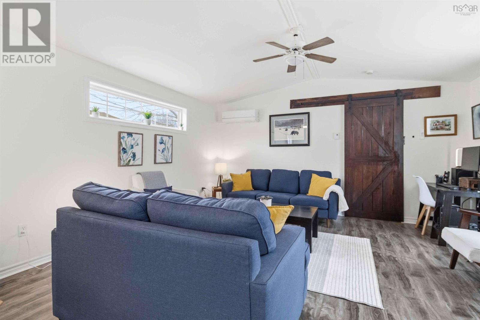 Property 22 of 40 of 110 Horton Avenue