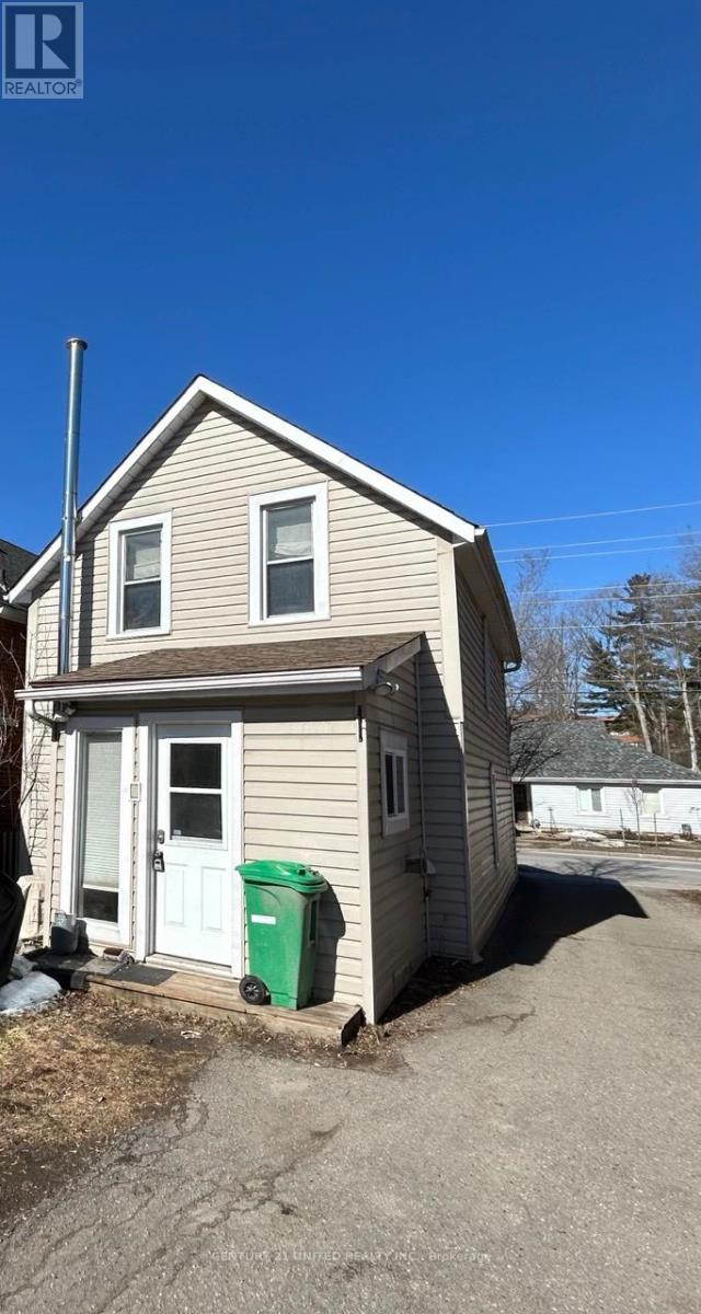 862 GEORGE STREET N - 25