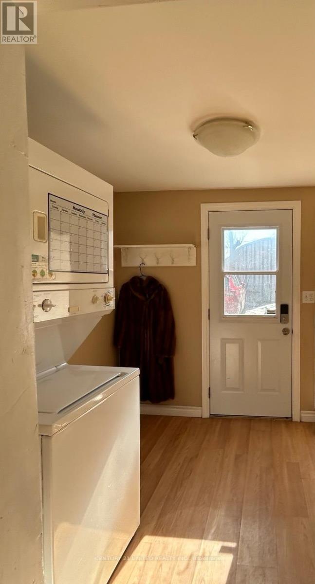 862 GEORGE STREET N - 12