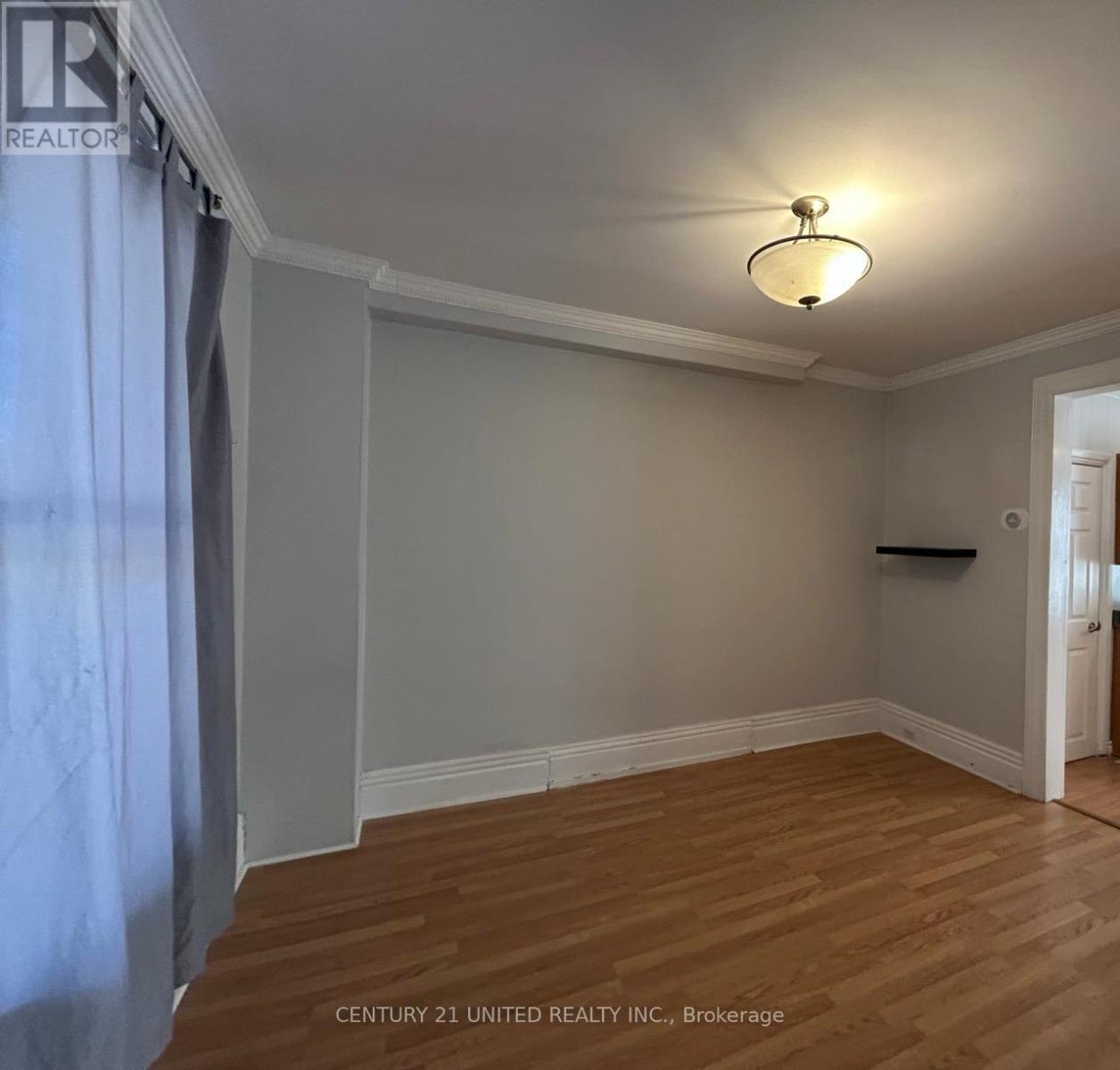 862 GEORGE STREET N - 7