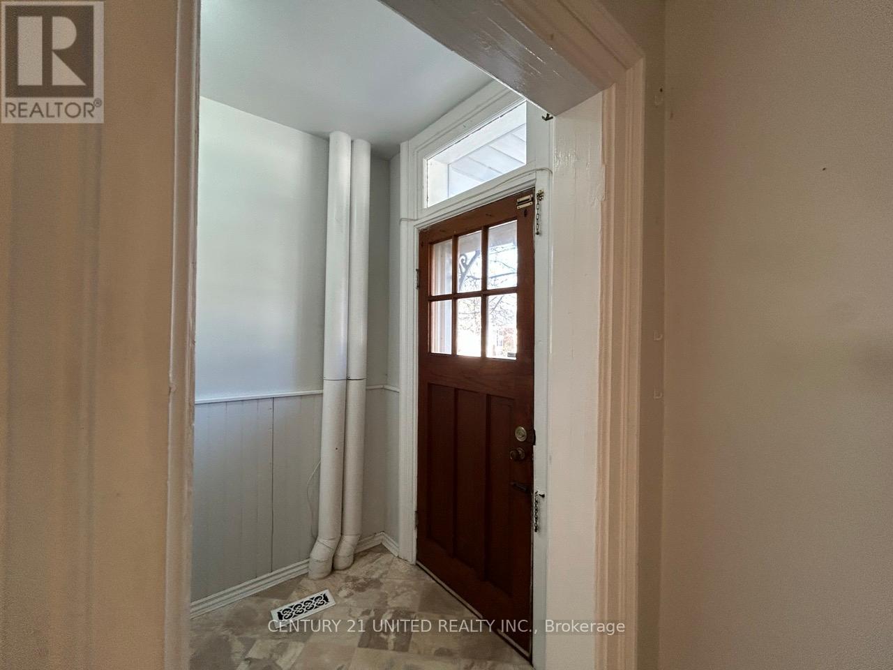 862 GEORGE STREET N - 4