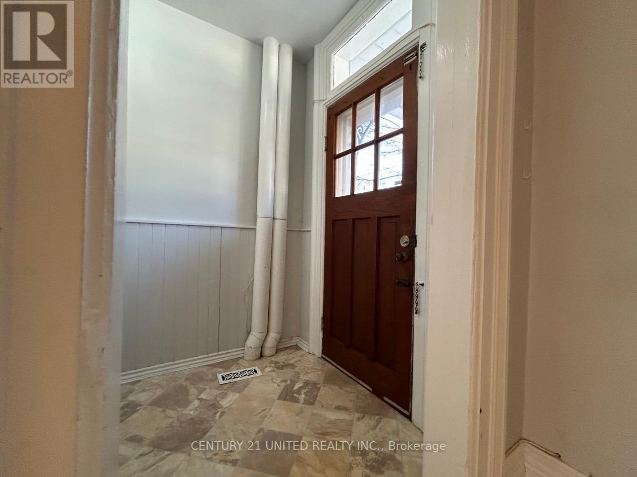 862 GEORGE STREET N - 3