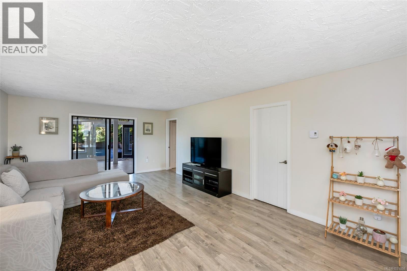  1171 Royal Oak Drive, Saanich