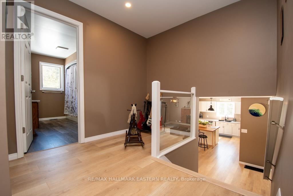 1079 ROCK ROAD - 15