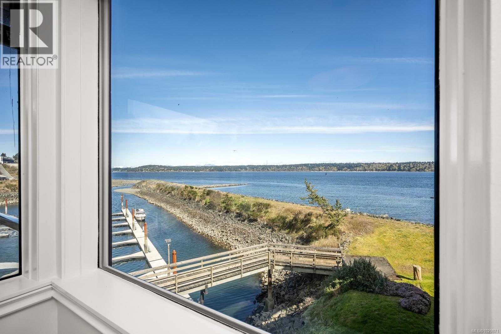 3303 27 ISLAND Hwy S, Campbell River