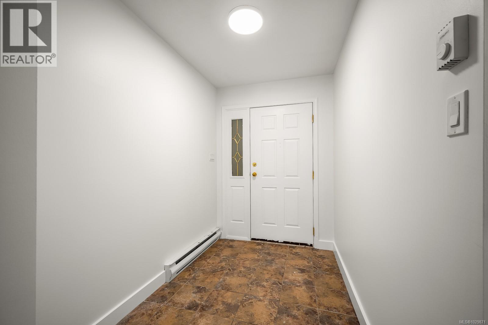 3303 27 ISLAND Hwy S, Campbell River