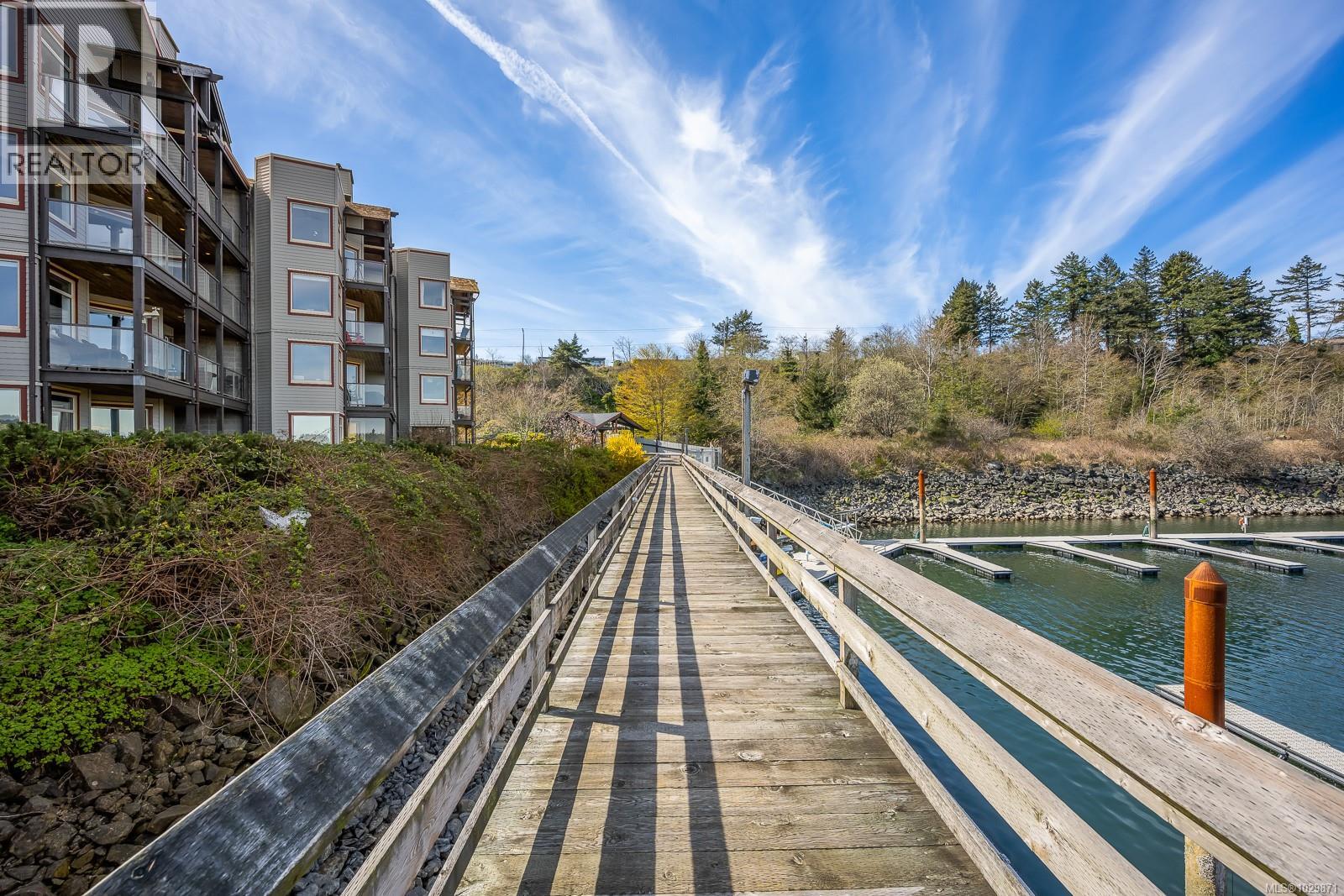 3303 27 ISLAND Hwy S, Campbell River