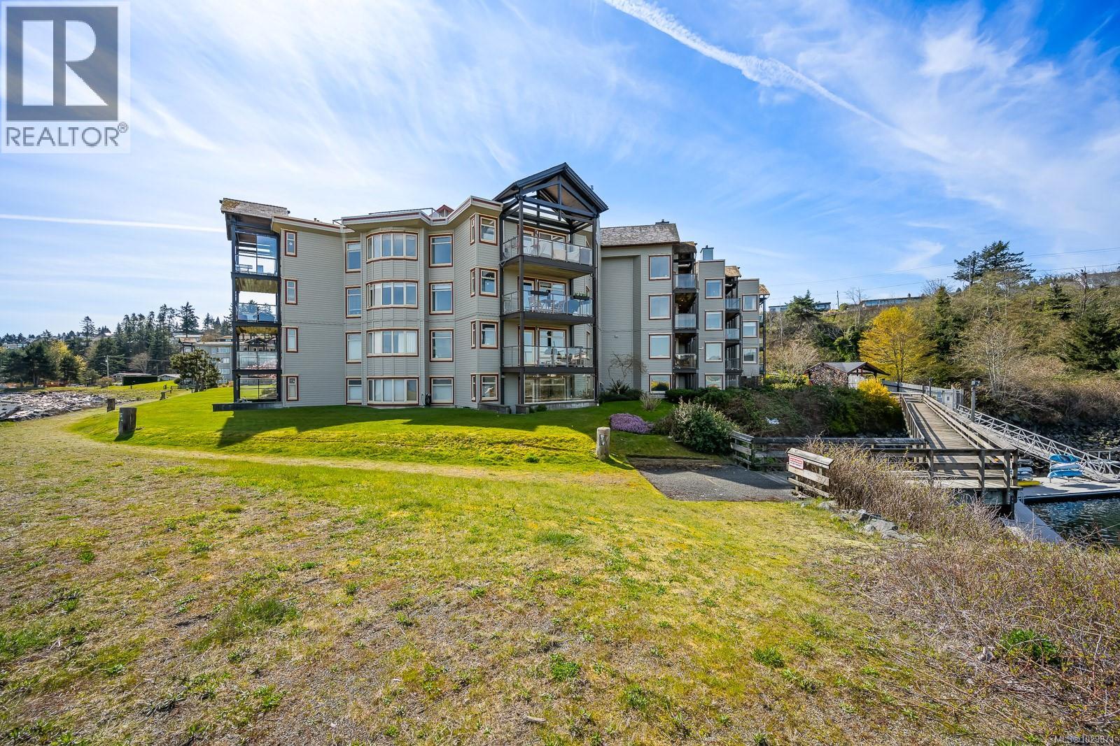 3303 27 ISLAND Hwy S, Campbell River