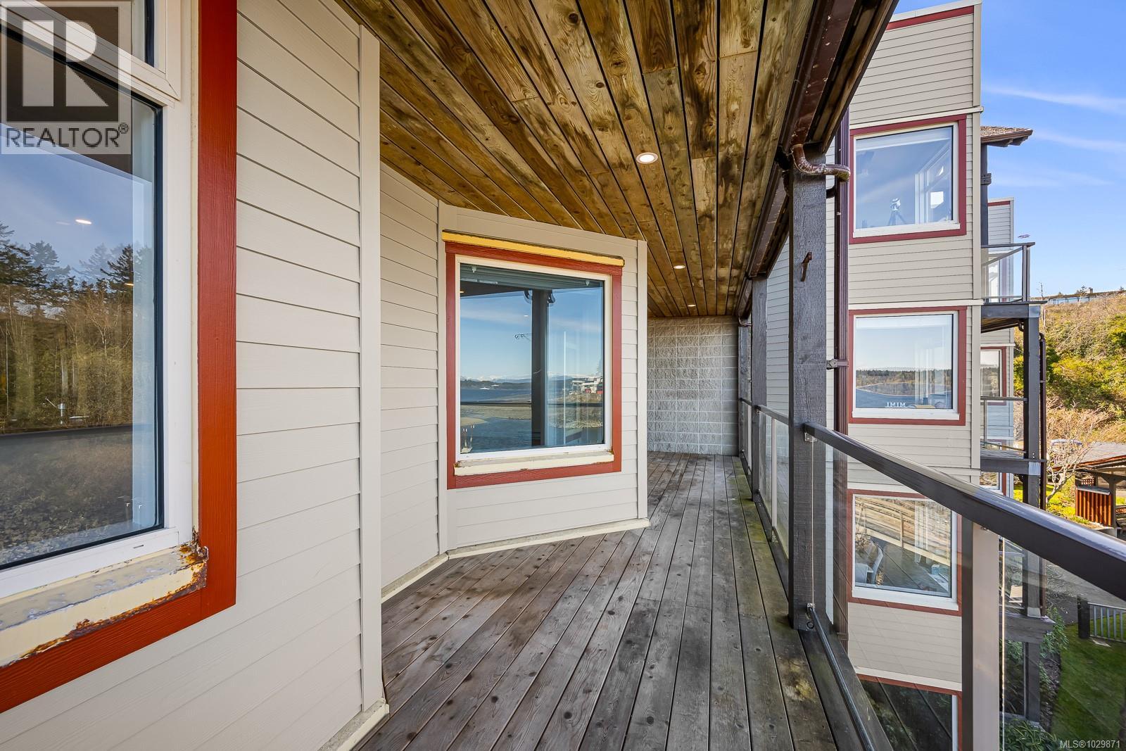 3303 27 ISLAND Hwy S, Campbell River