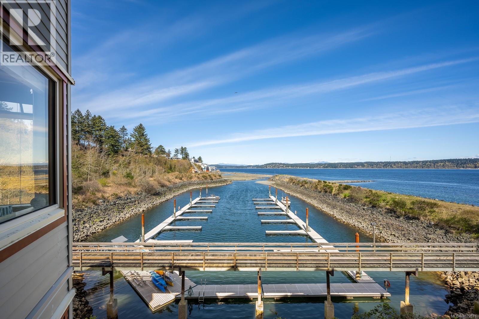 3303 27 ISLAND Hwy S, Campbell River