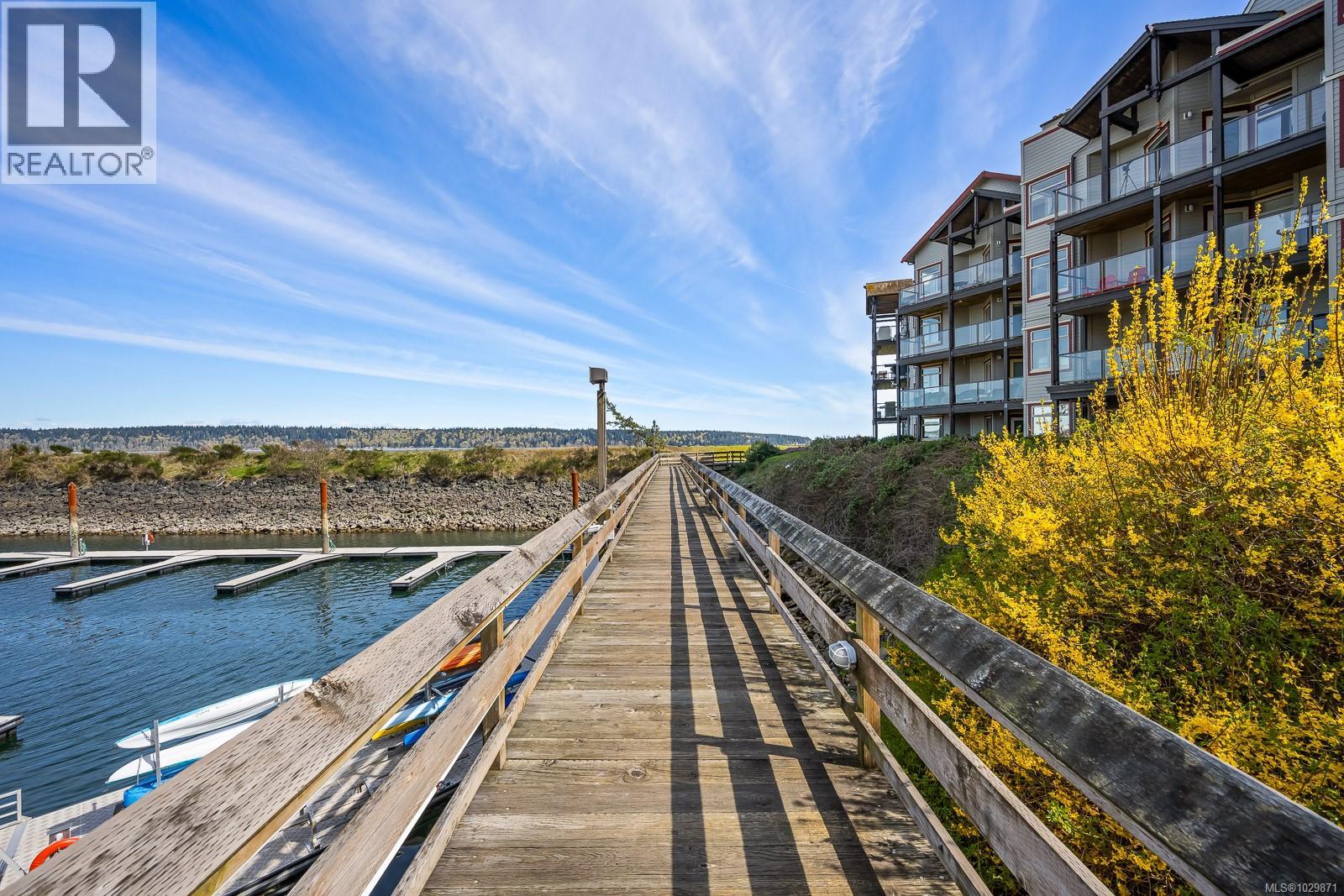 3303 27 ISLAND Hwy S, Campbell River