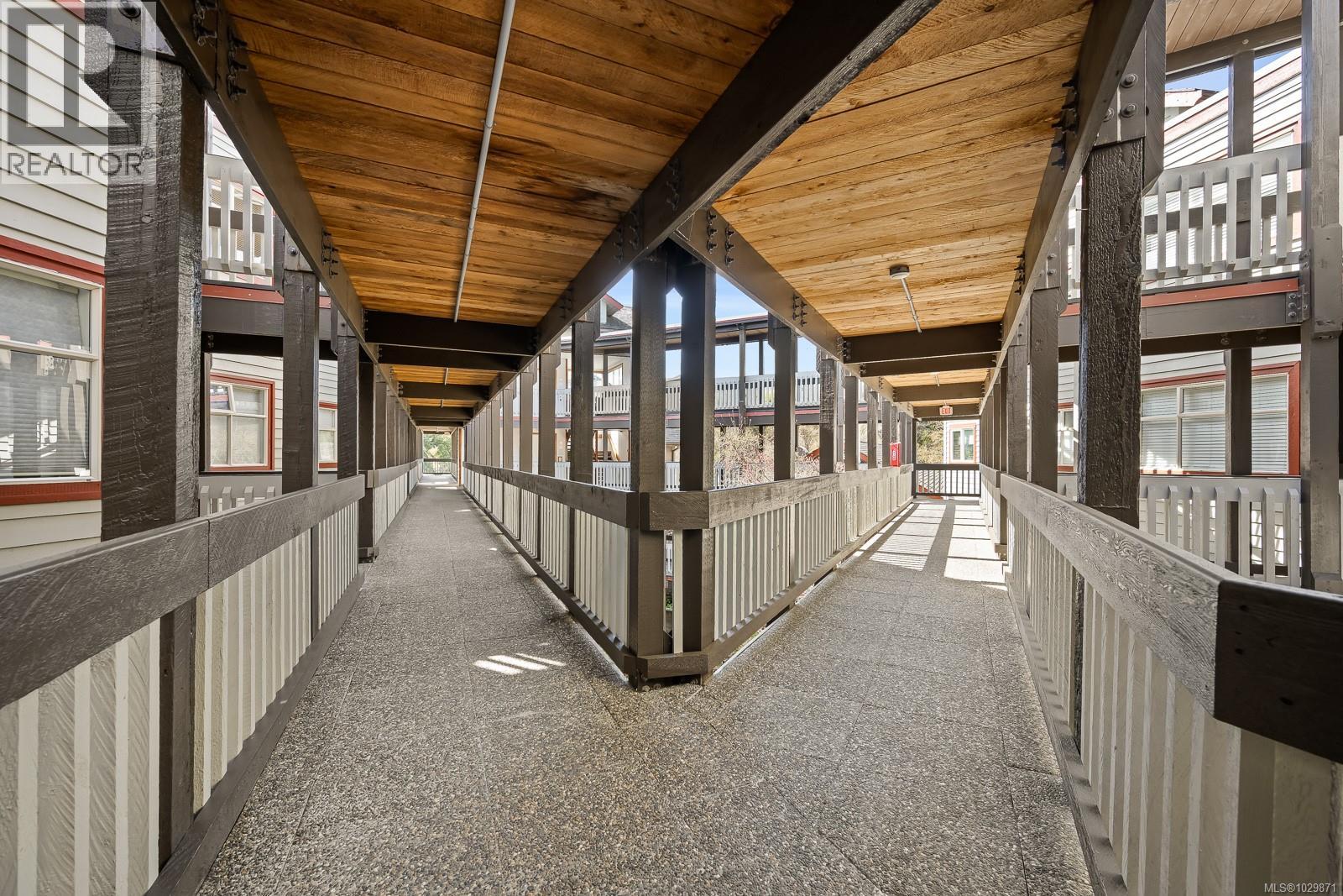 3303 27 ISLAND Hwy S, Campbell River