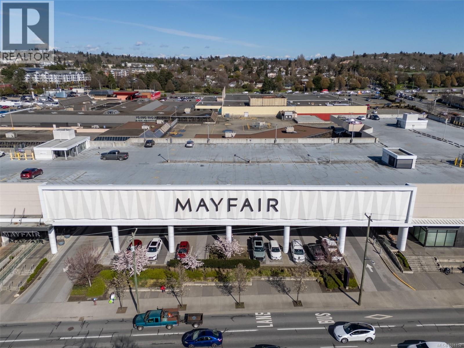 414 3277 Quadra Street, Saanich