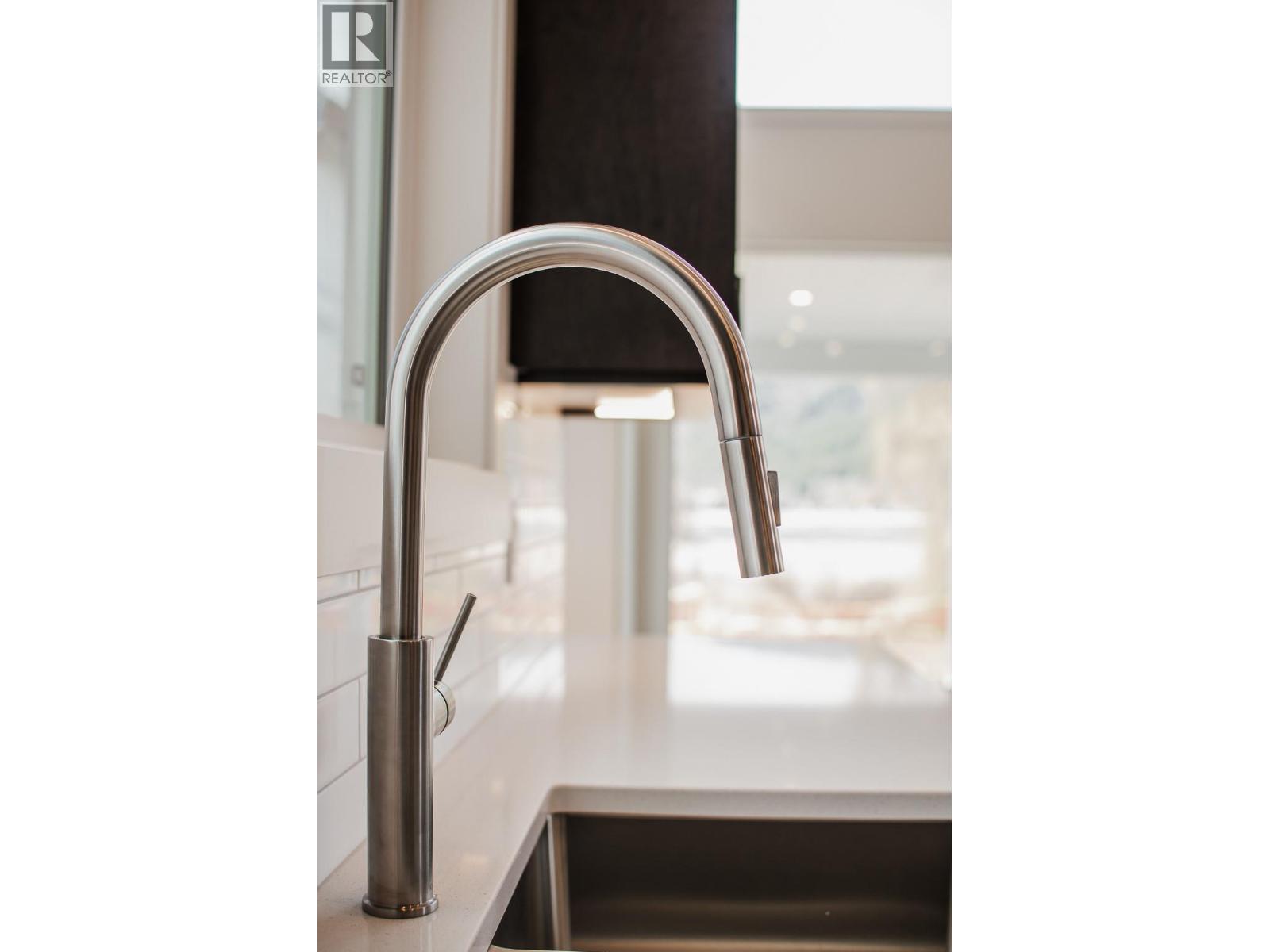 #8 8200 97A HIGHWAY - 35