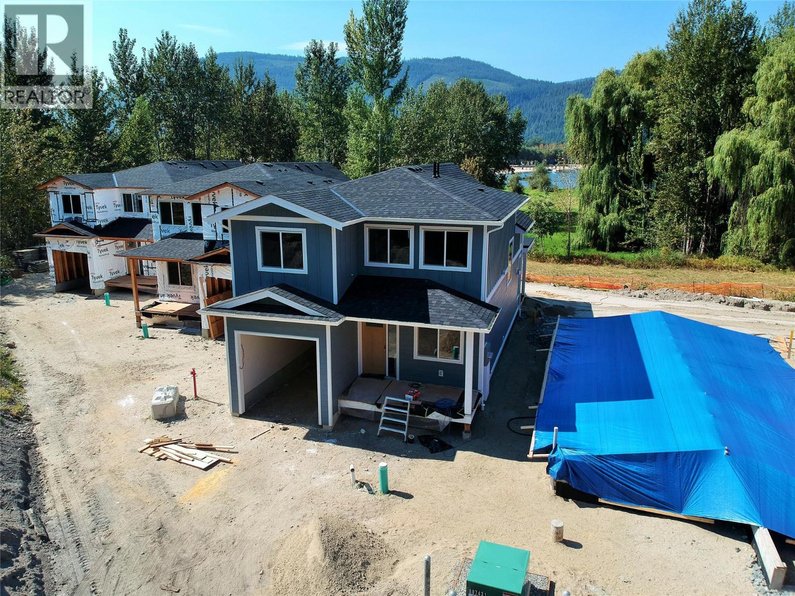 #8 8200 97A HIGHWAY - 11