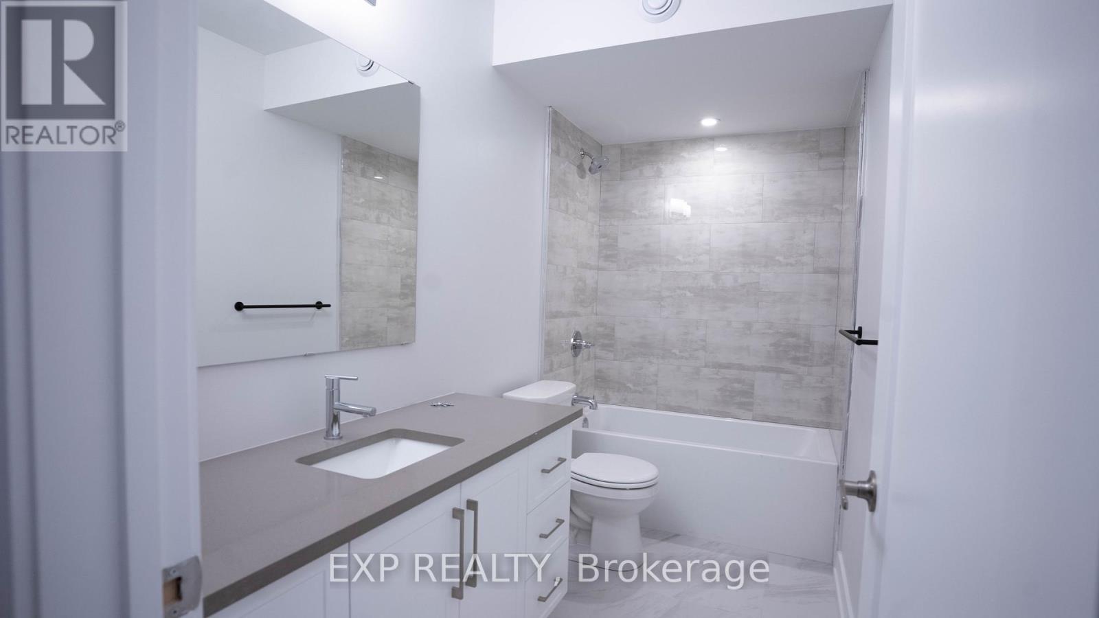 234, 236 WOODROFFE AVENUE - 27