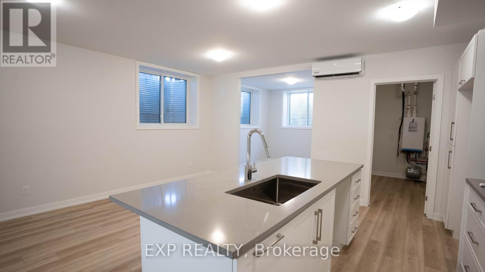 234, 236 WOODROFFE AVENUE - 28