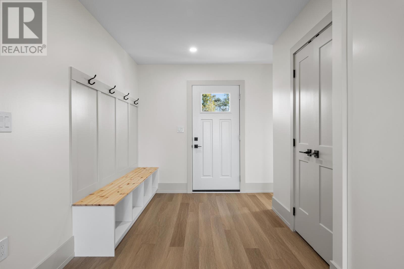 117 WATERS EDGE LANE - 12