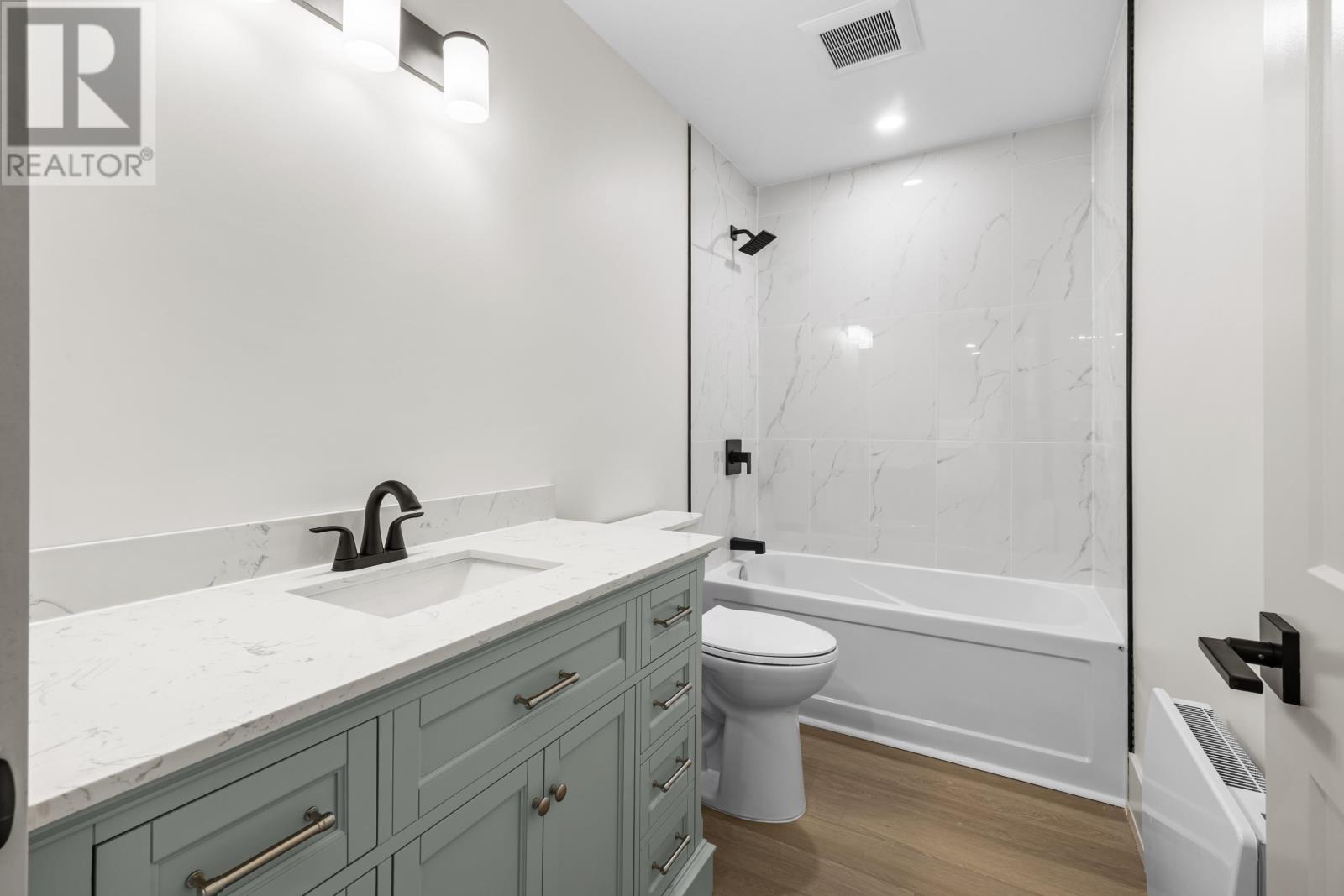 117 WATERS EDGE LANE - 17