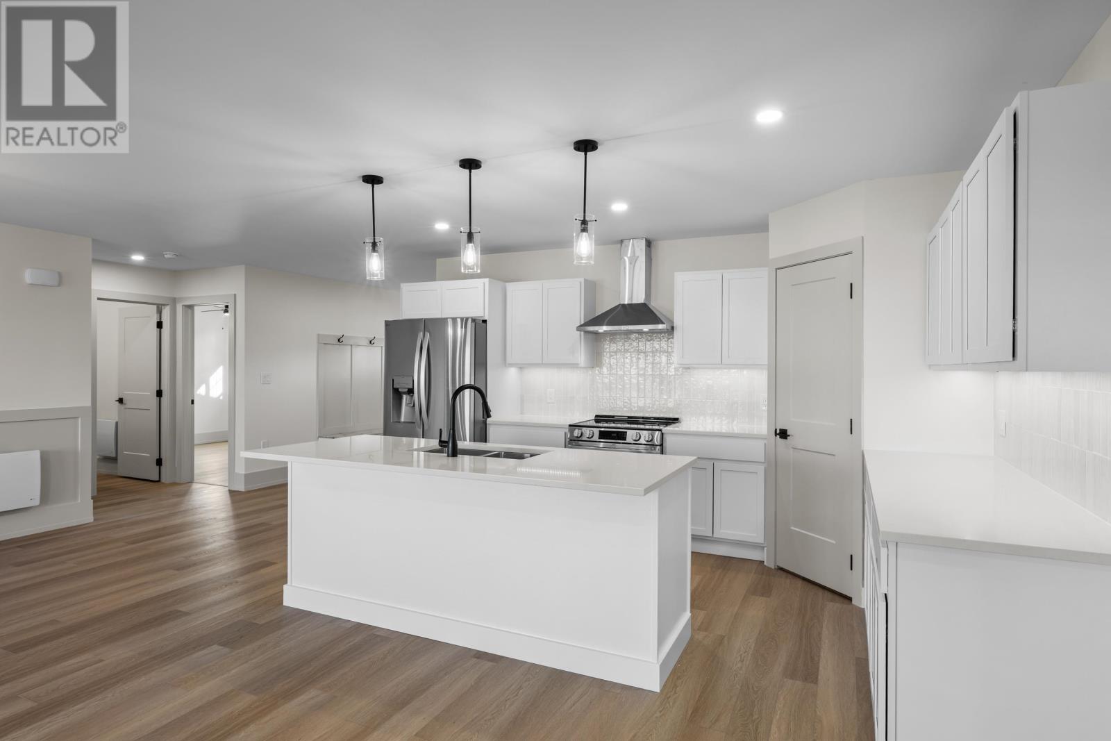 117 WATERS EDGE LANE - 23