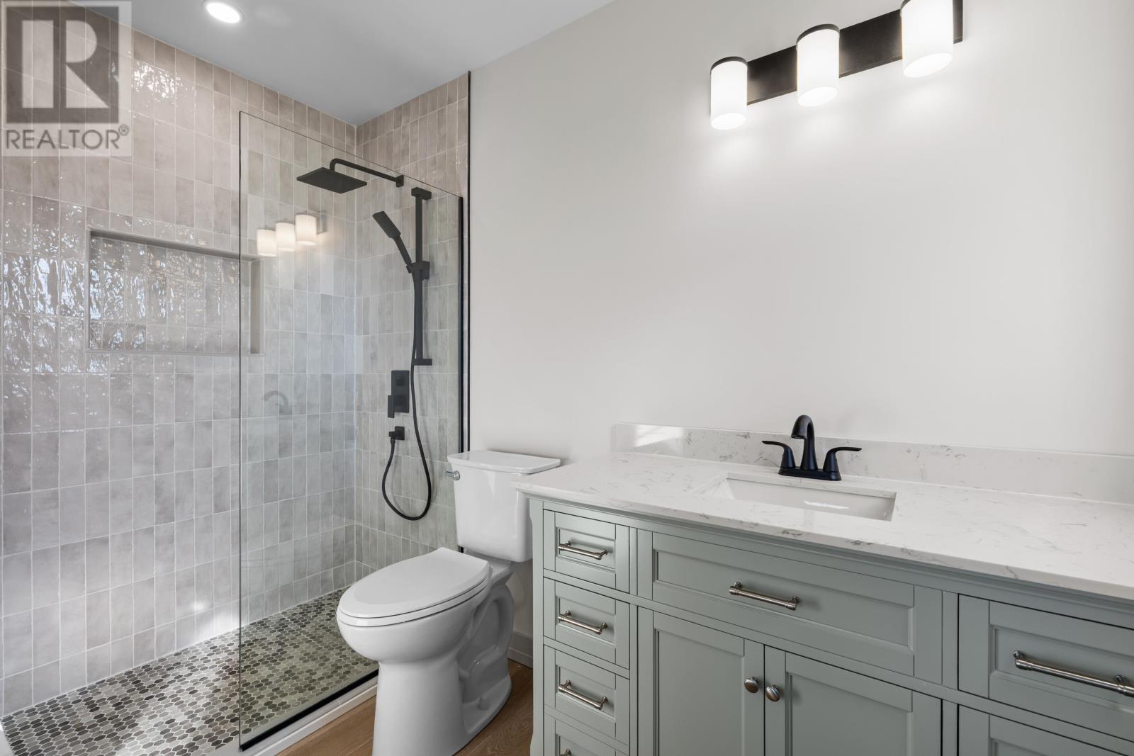 117 WATERS EDGE LANE - 34