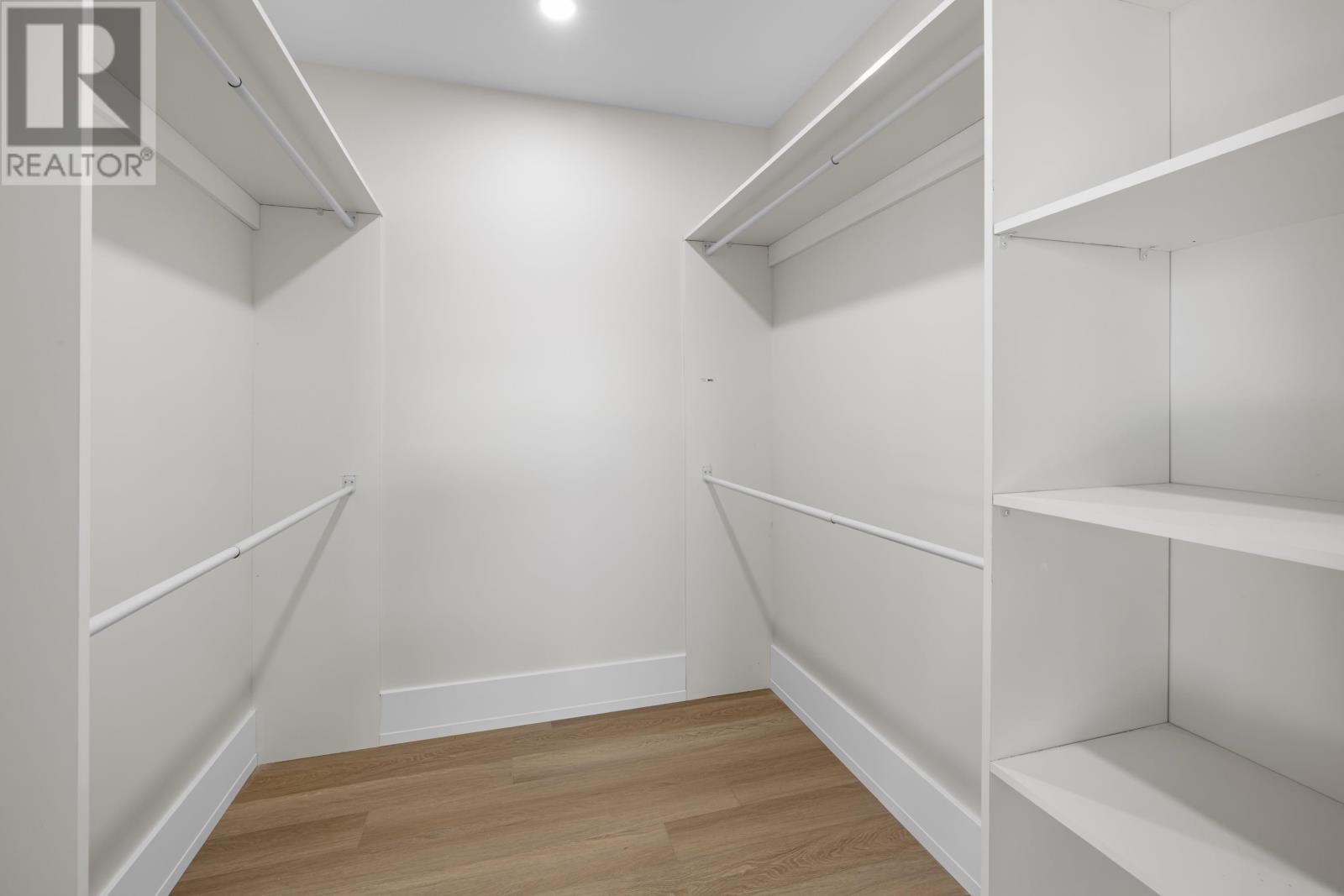 117 WATERS EDGE LANE - 36