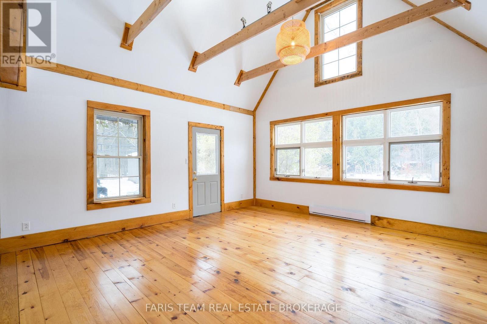 7237 6/7 SIDEROAD NOTTAWASAGA - 11