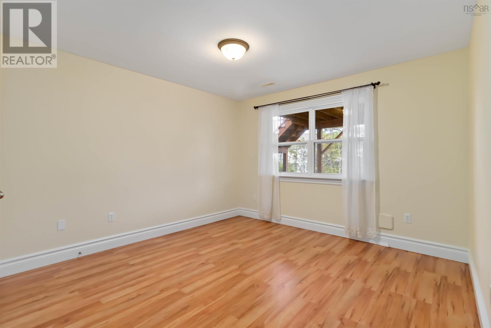 Property 40 of 48 of 167 Ravines Drive