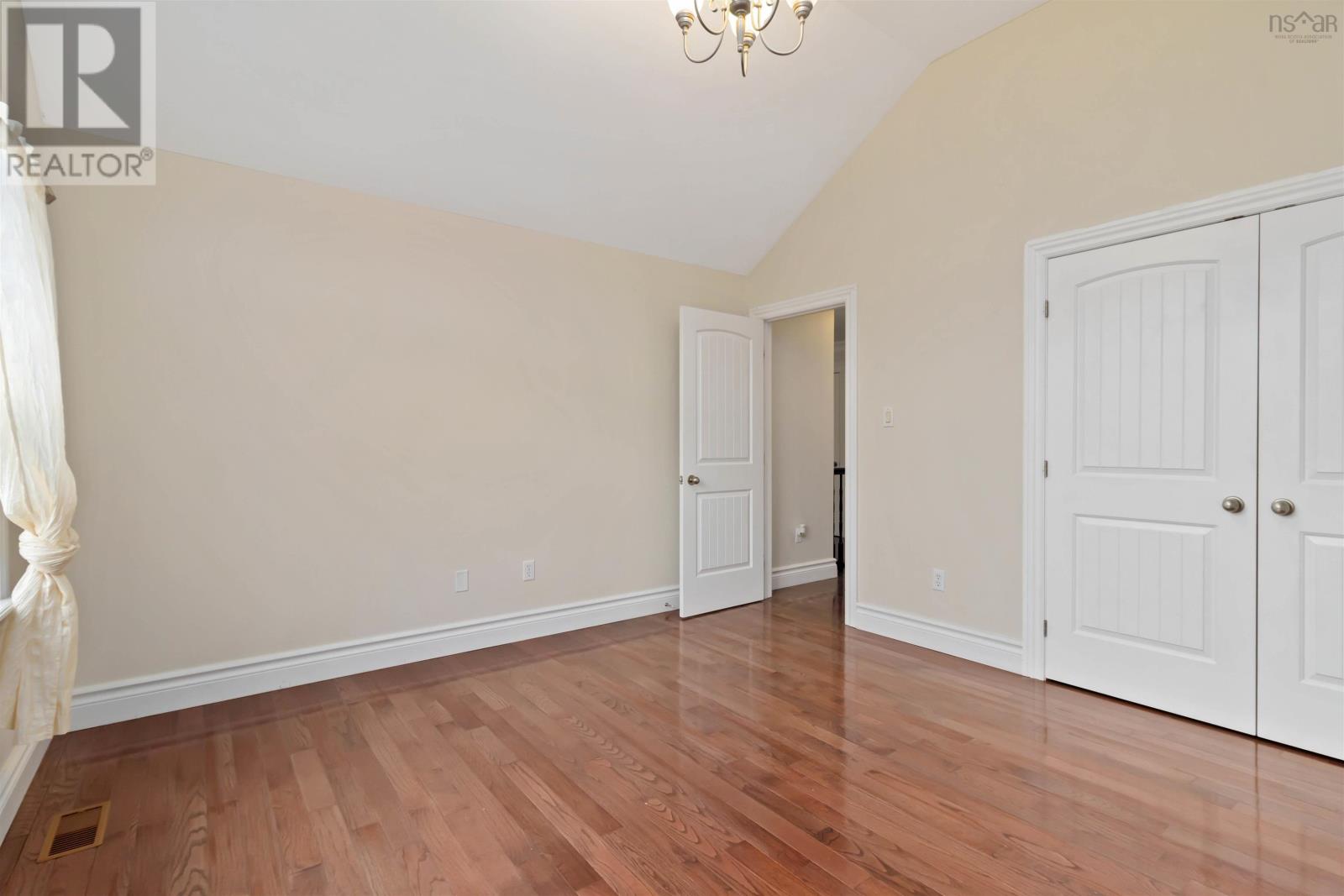 Property 31 of 48 of 167 Ravines Drive