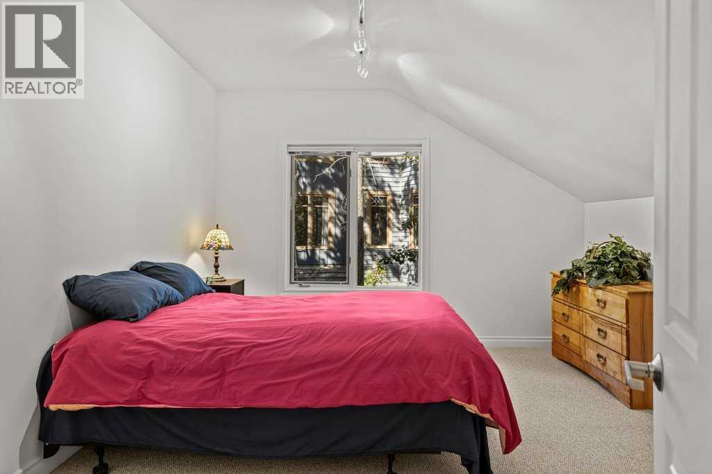 #8 136 STONECREEK ROAD - 26