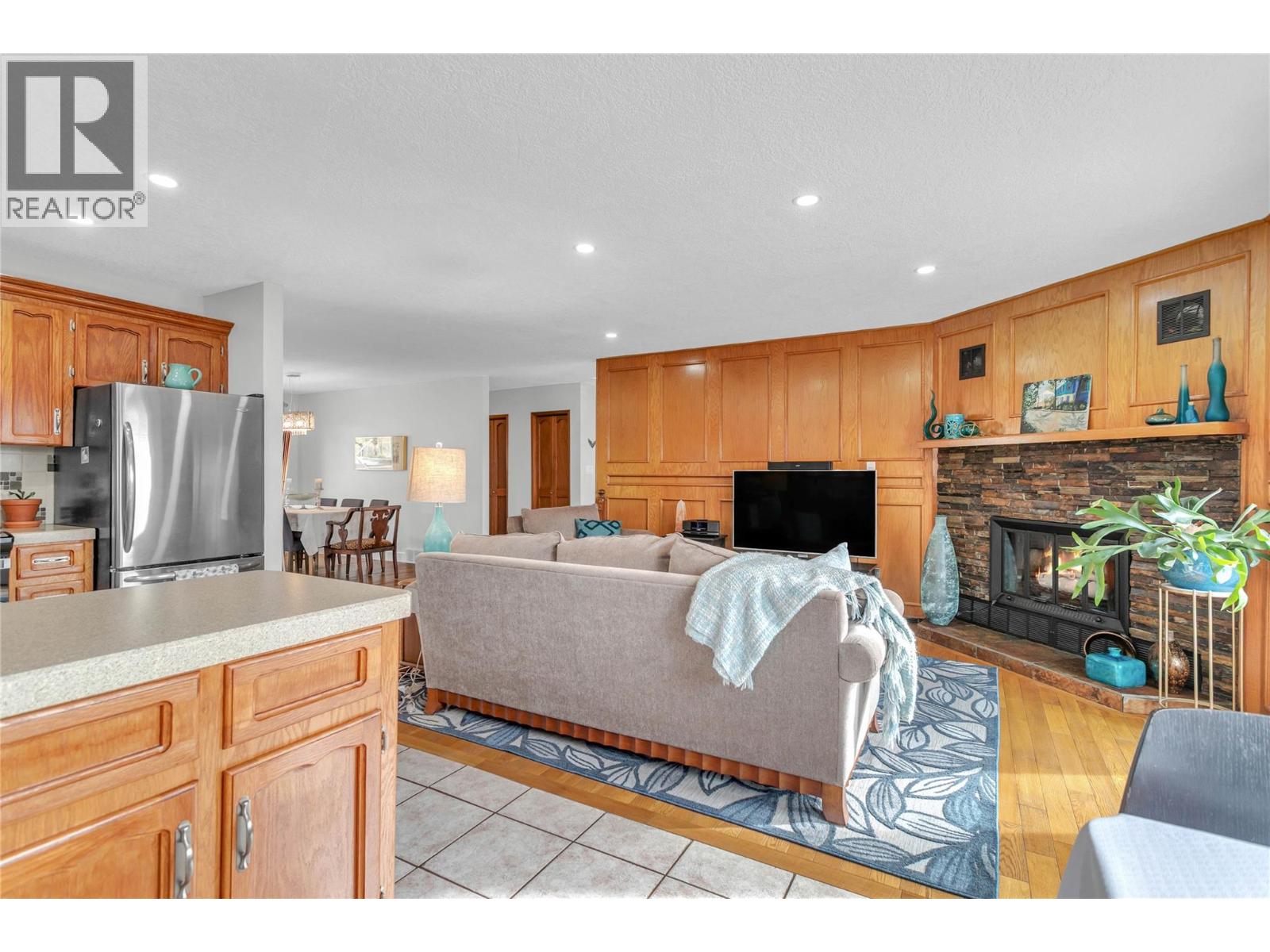  989 Monashee Place, Kelowna