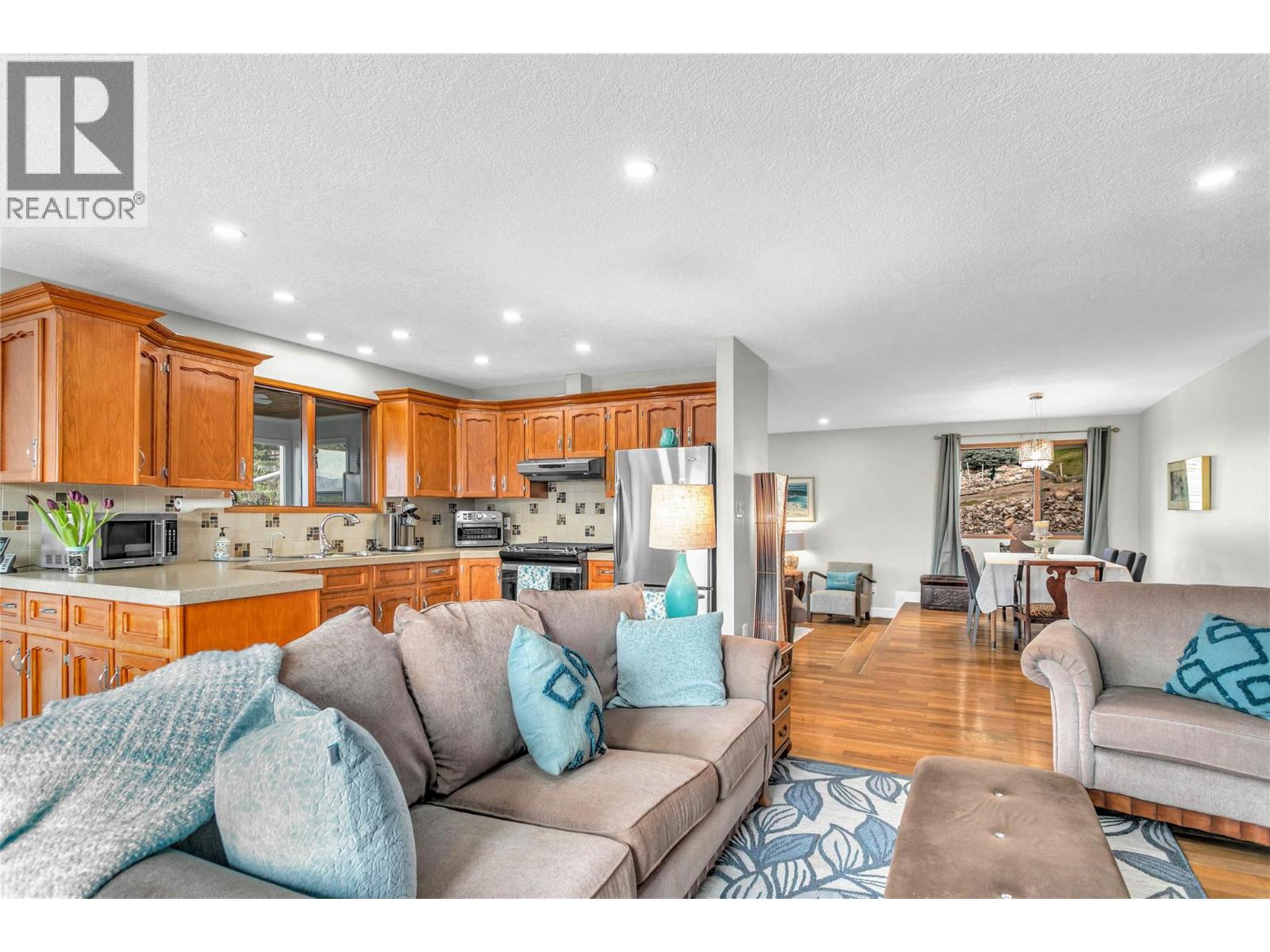  989 Monashee Place, Kelowna