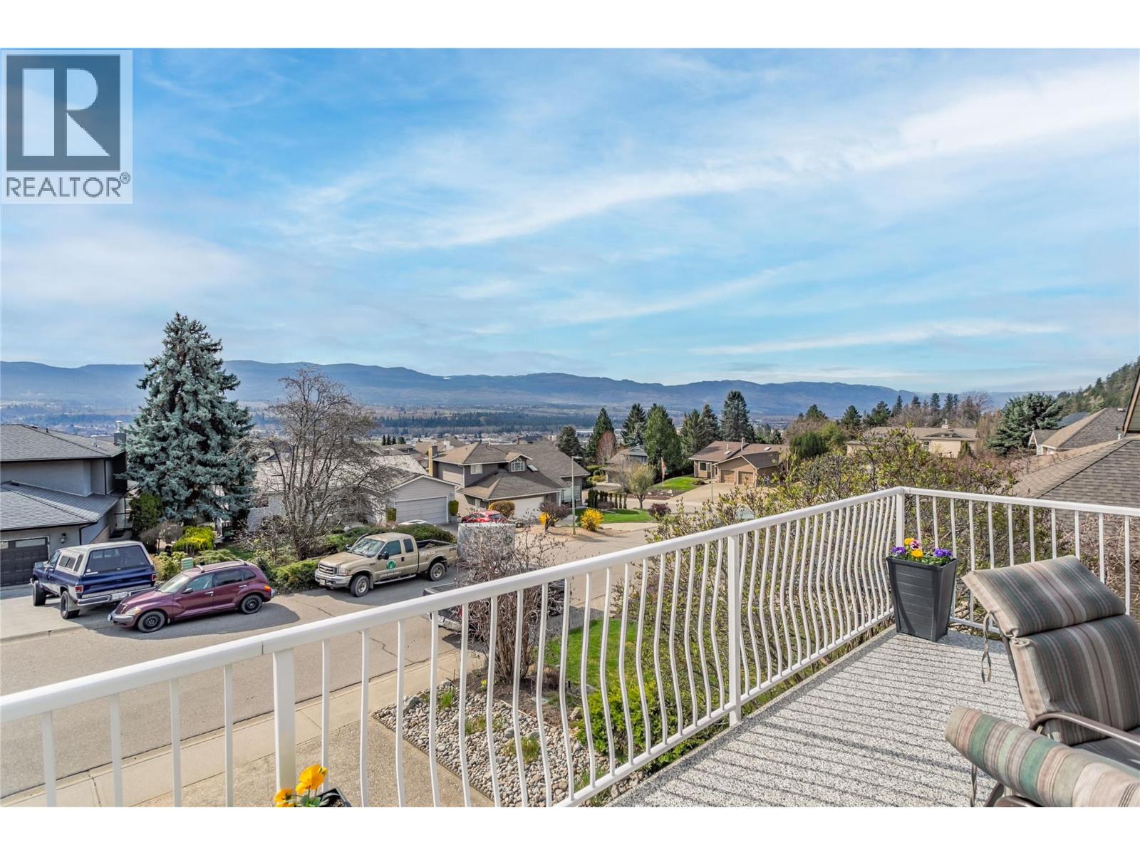 989 Monashee Place, Kelowna