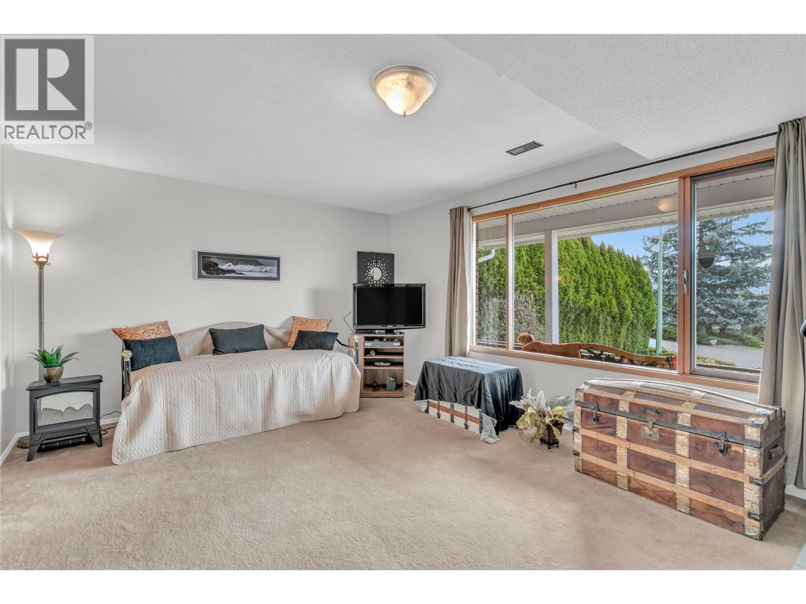  989 Monashee Place, Kelowna