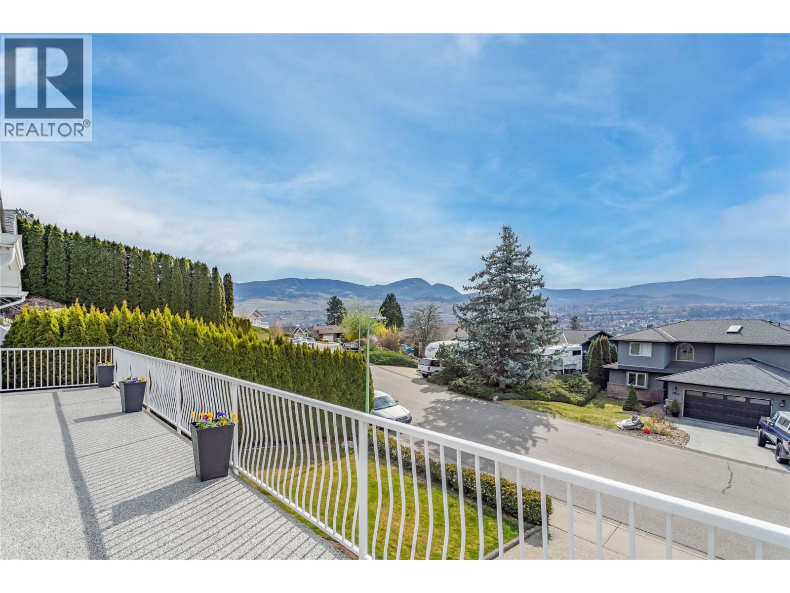  989 Monashee Place, Kelowna