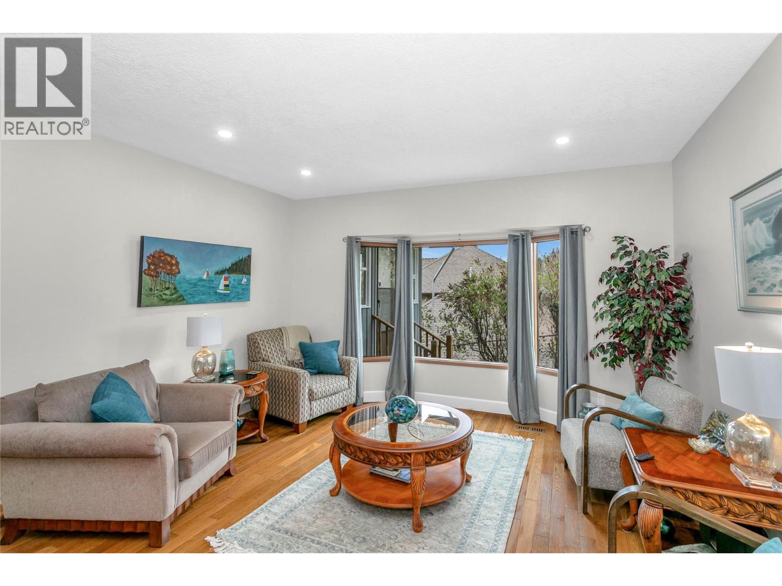  989 Monashee Place, Kelowna