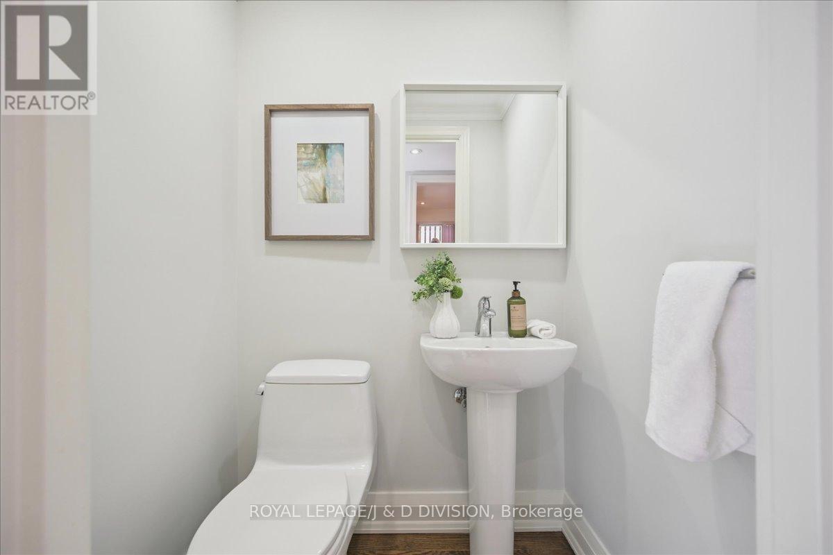 65 CHATSWORTH DRIVE - 20