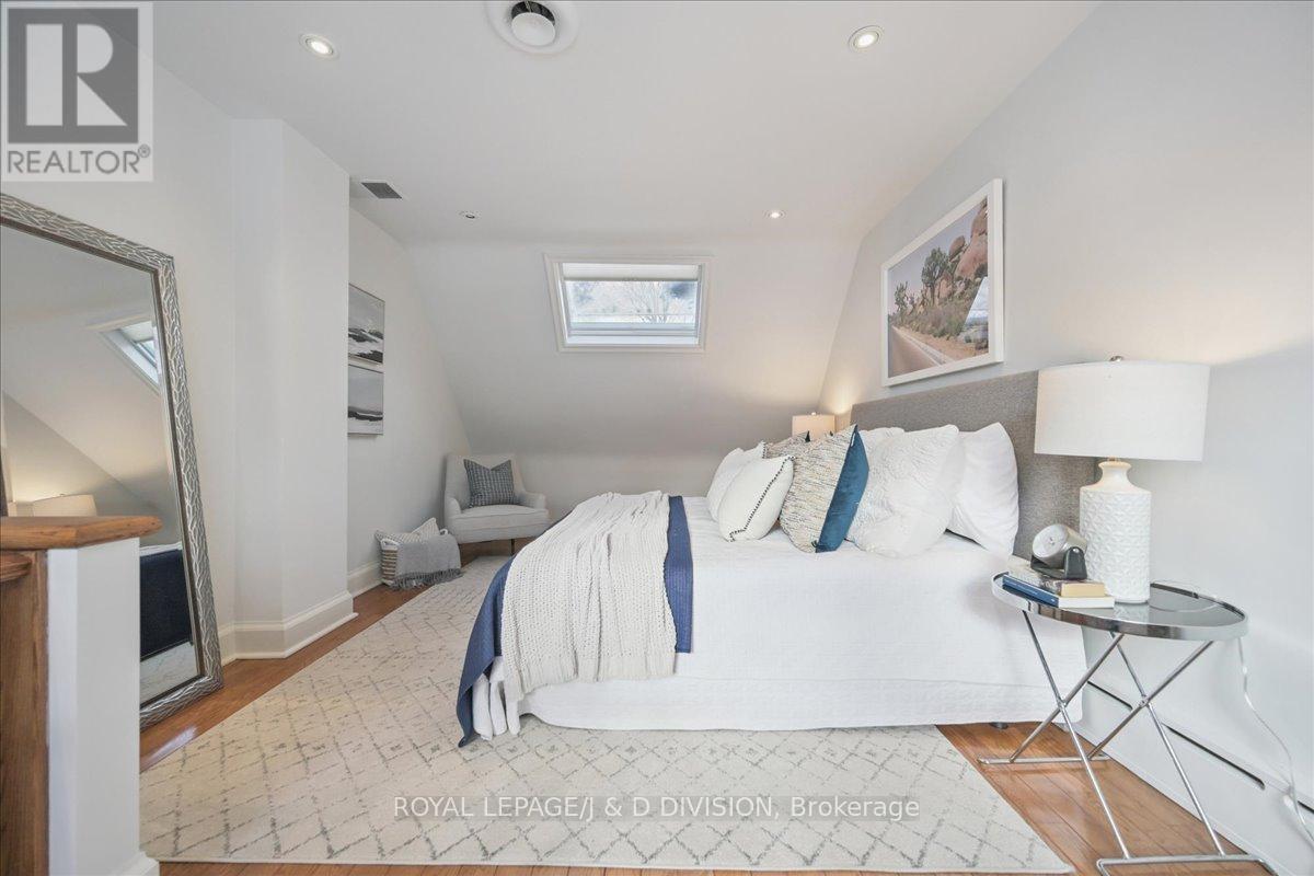 65 CHATSWORTH DRIVE - 21